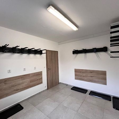 Krusnohorske Strane Appartement Loučná pod Klínovcem Buitenkant foto