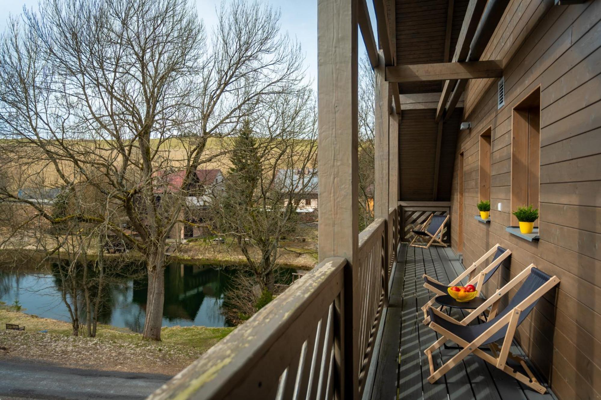 Krusnohorske Strane Appartement Loučná pod Klínovcem Kamer foto